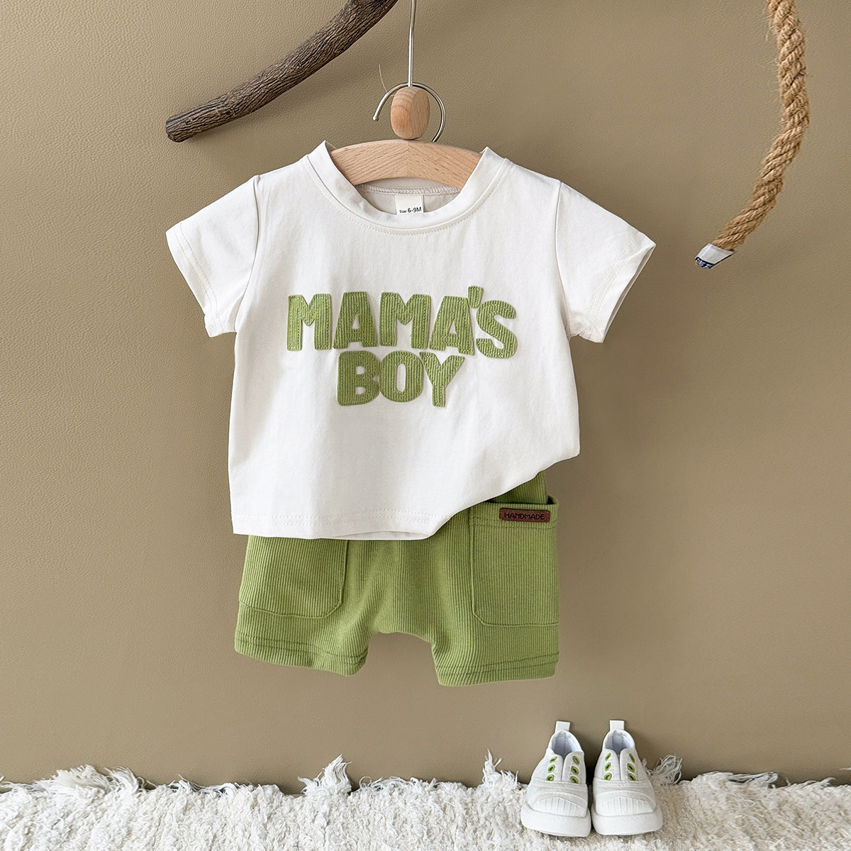 Letter sticker round neck short sleeved+solid color loose sports shorts set