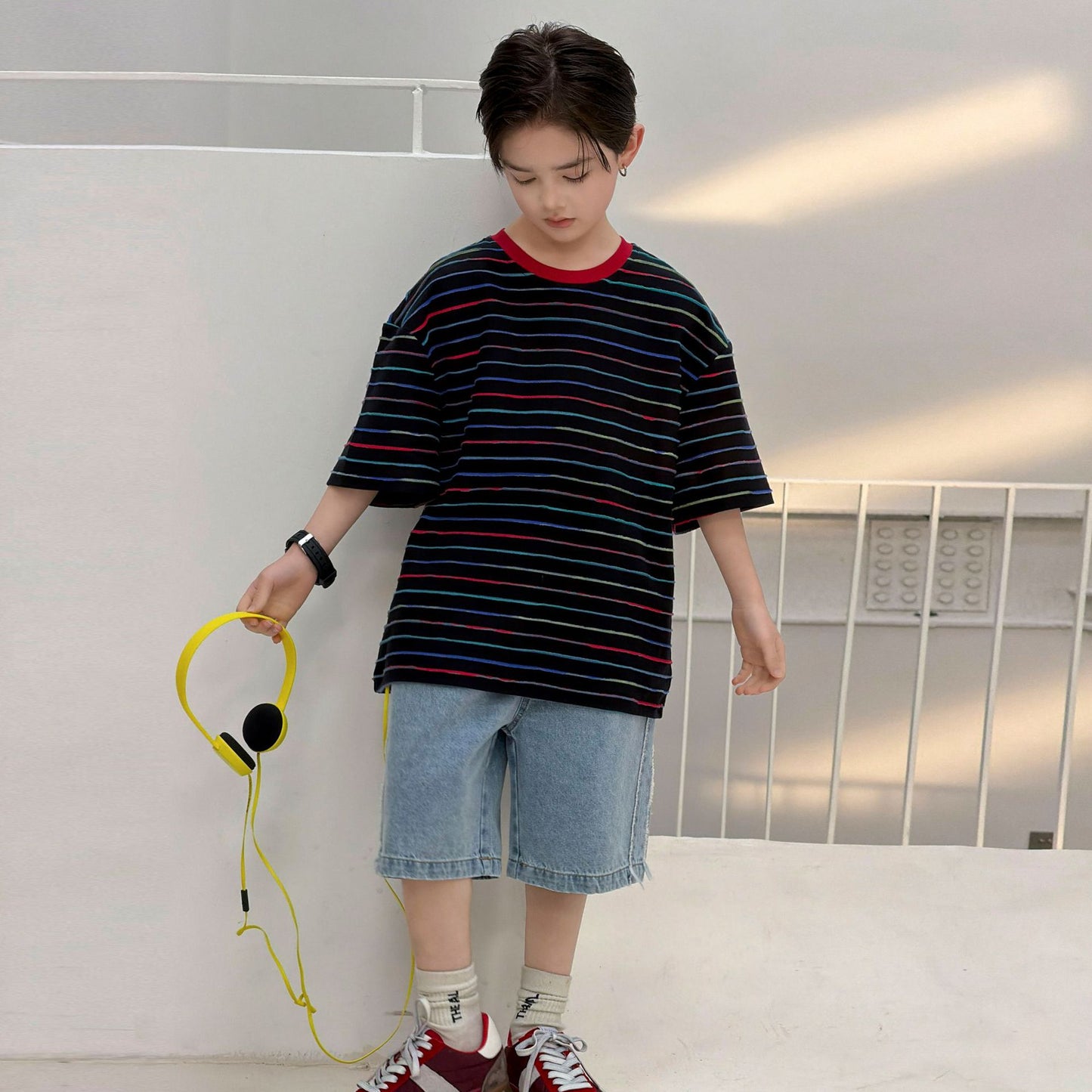 Boys' summer jacquard striped round neck short sleeved shirt