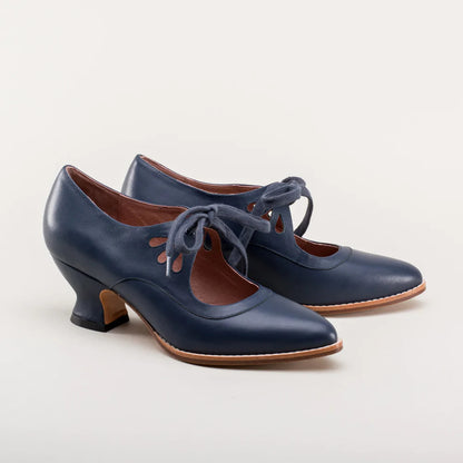 Hollow-out high-heeled lace-up large-size women's casual shoes