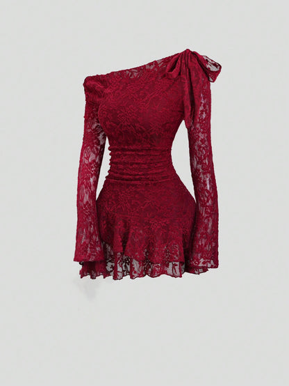 Long sleeved slim fit short dress