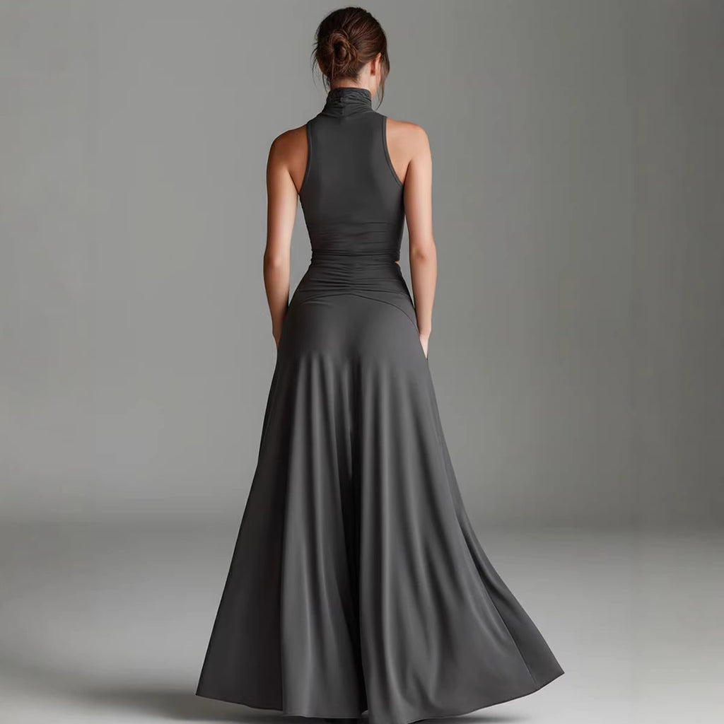 Ensemble deux pièces style top sans manches col montant et élégante robe longue