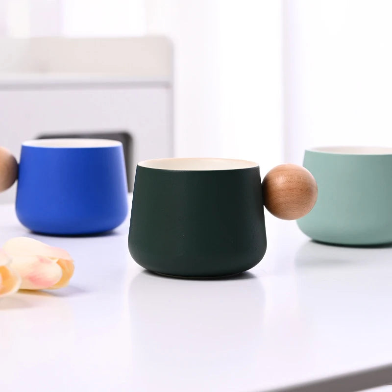 Ensemble tasse et soucoupe à café en céramique Tasses à expresso Poignée en bois de luxe léger Tasse à thé l'après-midi Tasses originales pour femmes Cadeaux de couple
