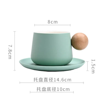 Ensemble tasse et soucoupe à café en céramique Tasses à expresso Poignée en bois de luxe léger Tasse à thé l'après-midi Tasses originales pour femmes Cadeaux de couple