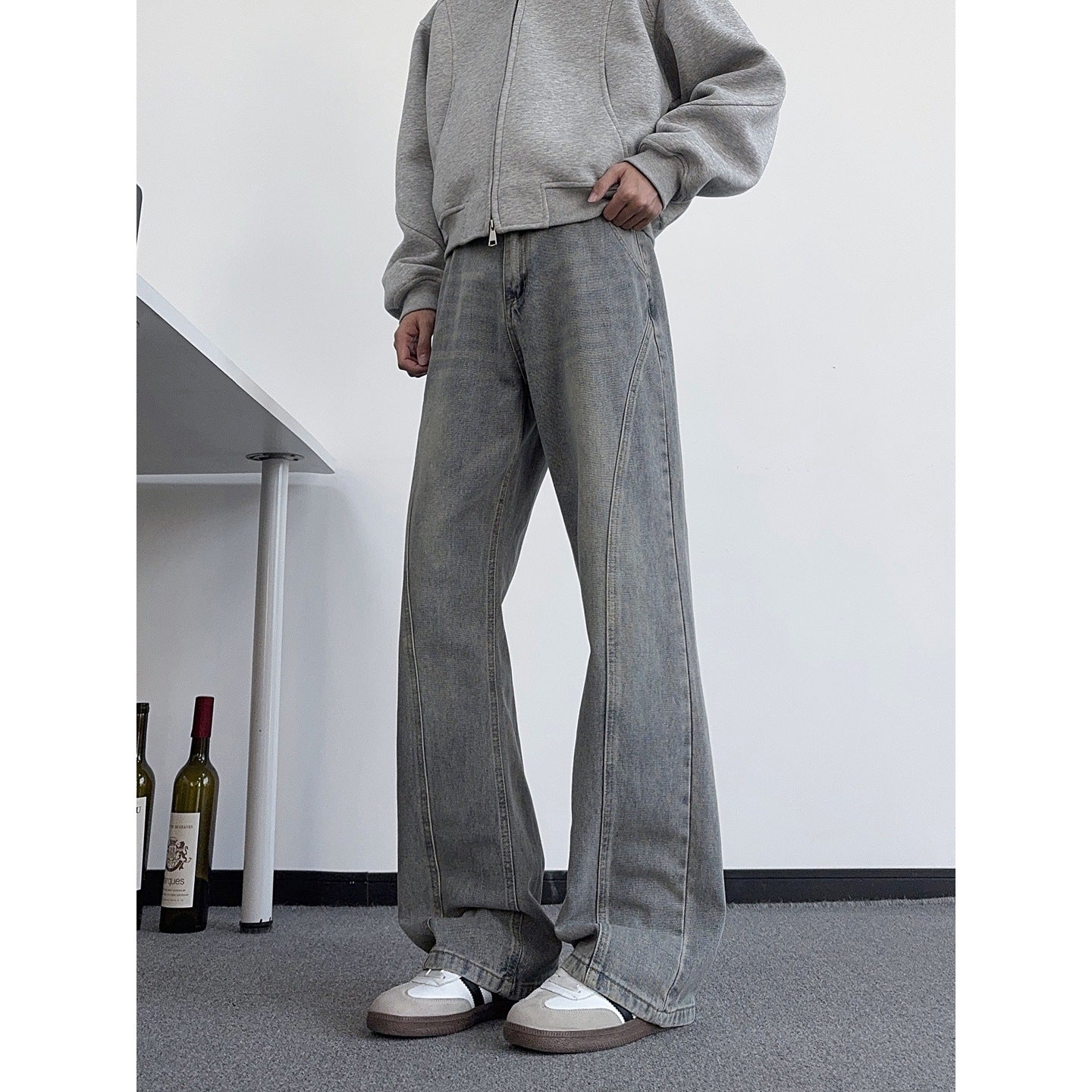 Jeans homme tendance cool coupe slim droite légèrement évasée