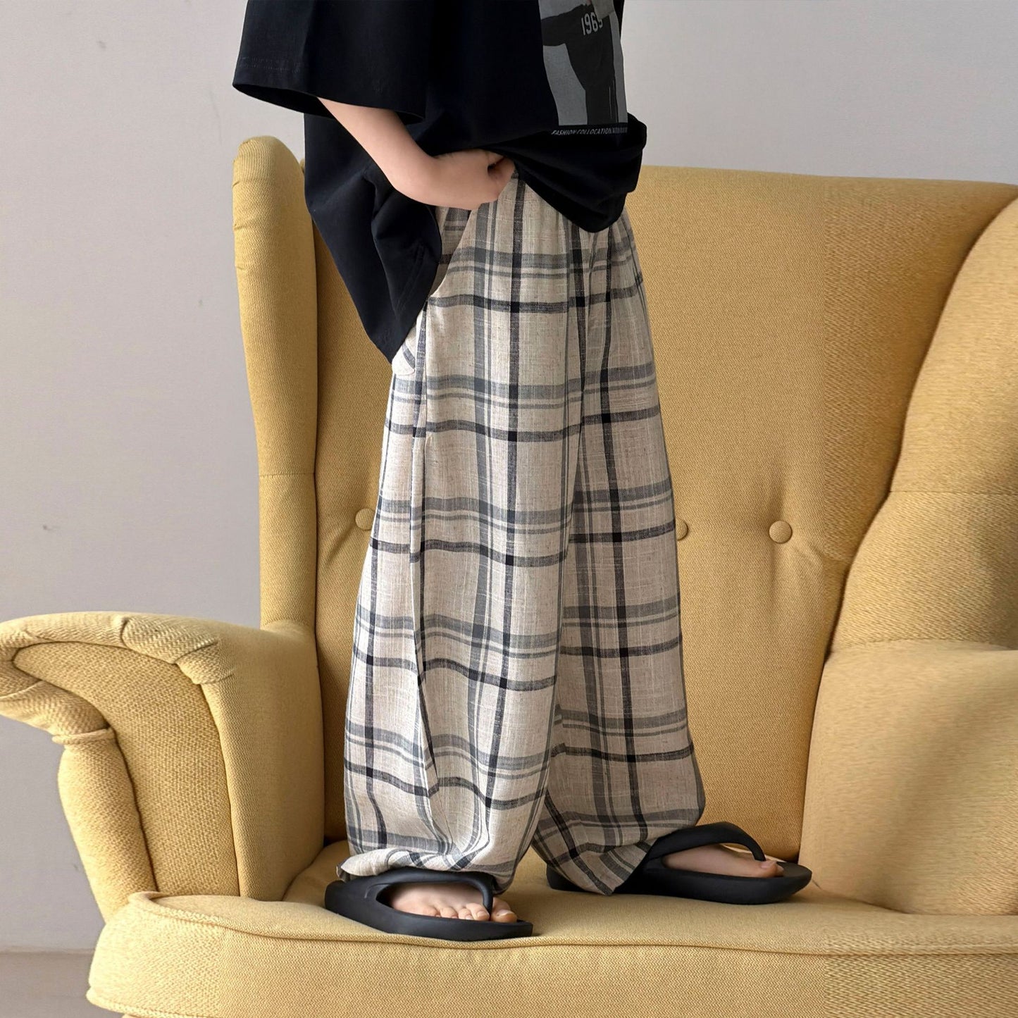 Boys' summer cotton and linen checkered pants
