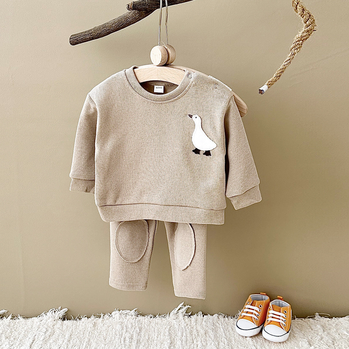 Animal embroidery long sleeved two-piece hoodie set