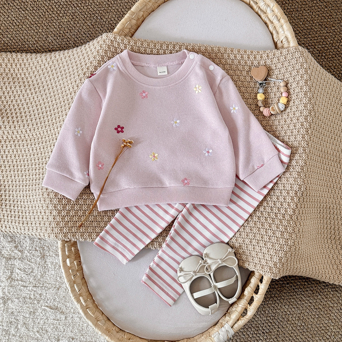 Floral embroidery pullover hoodie long sleeved long pants two-piece set