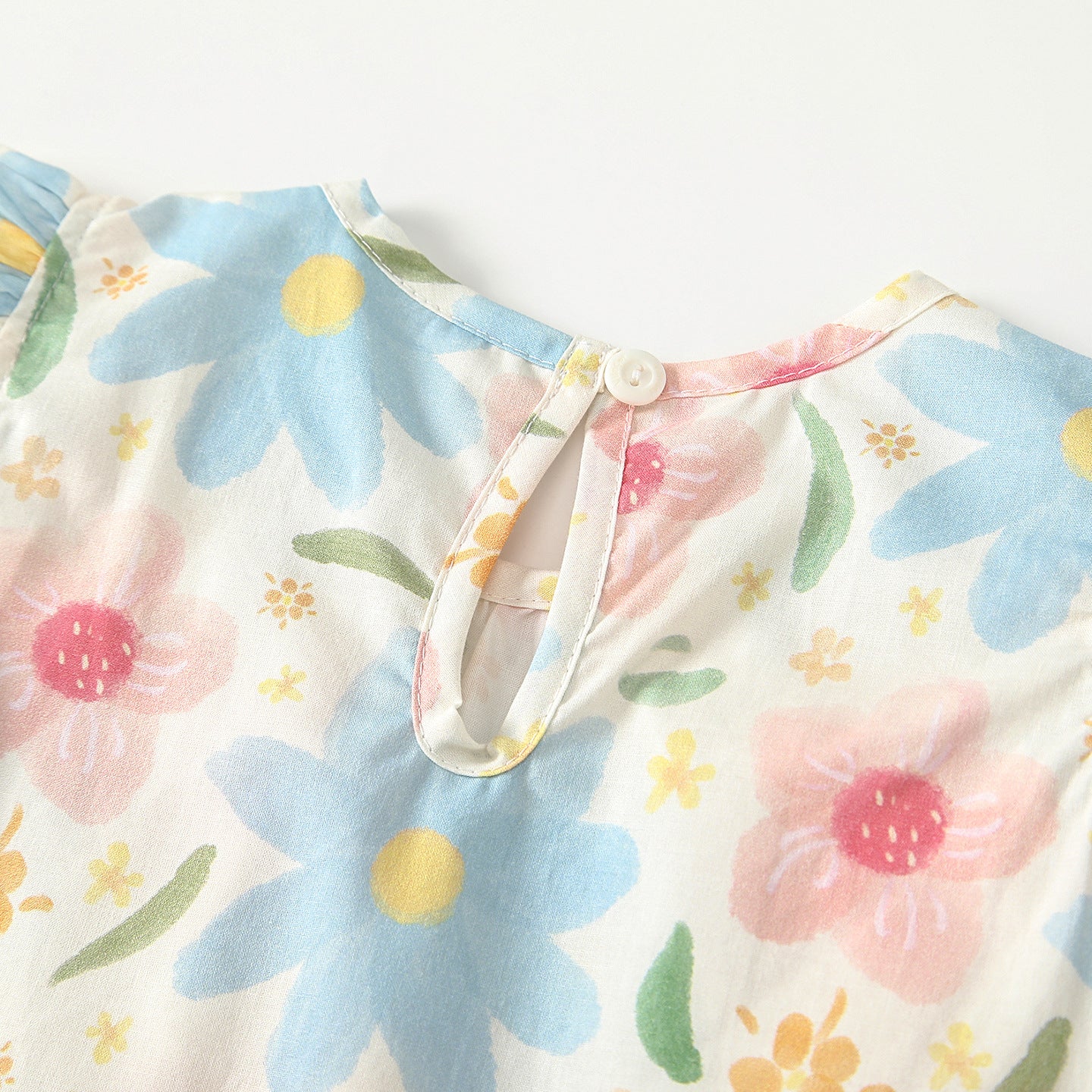 Sleeveless top and children's pants set