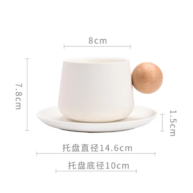 Ensemble tasse et soucoupe à café en céramique Tasses à expresso Poignée en bois de luxe léger Tasse à thé l'après-midi Tasses originales pour femmes Cadeaux de couple
