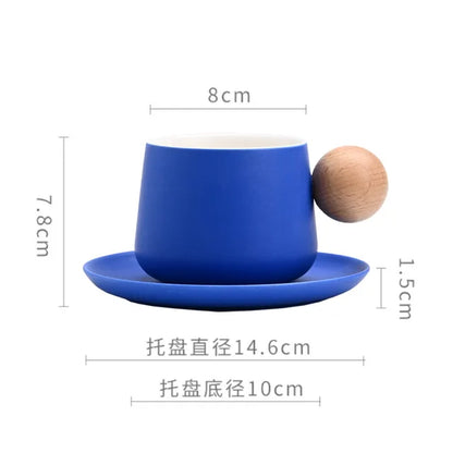 Ensemble tasse et soucoupe à café en céramique Tasses à expresso Poignée en bois de luxe léger Tasse à thé l'après-midi Tasses originales pour femmes Cadeaux de couple